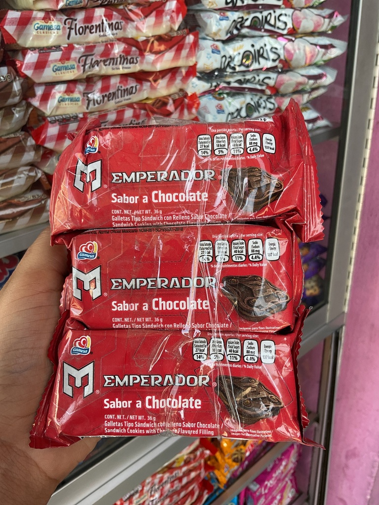 EMPERADOR CHOCOLATE MINI ROJA